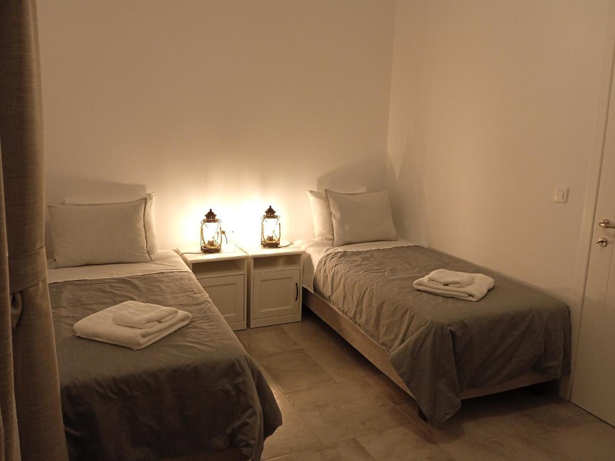 Stilvi Milos Plaka  Ngoại thất bức ảnh