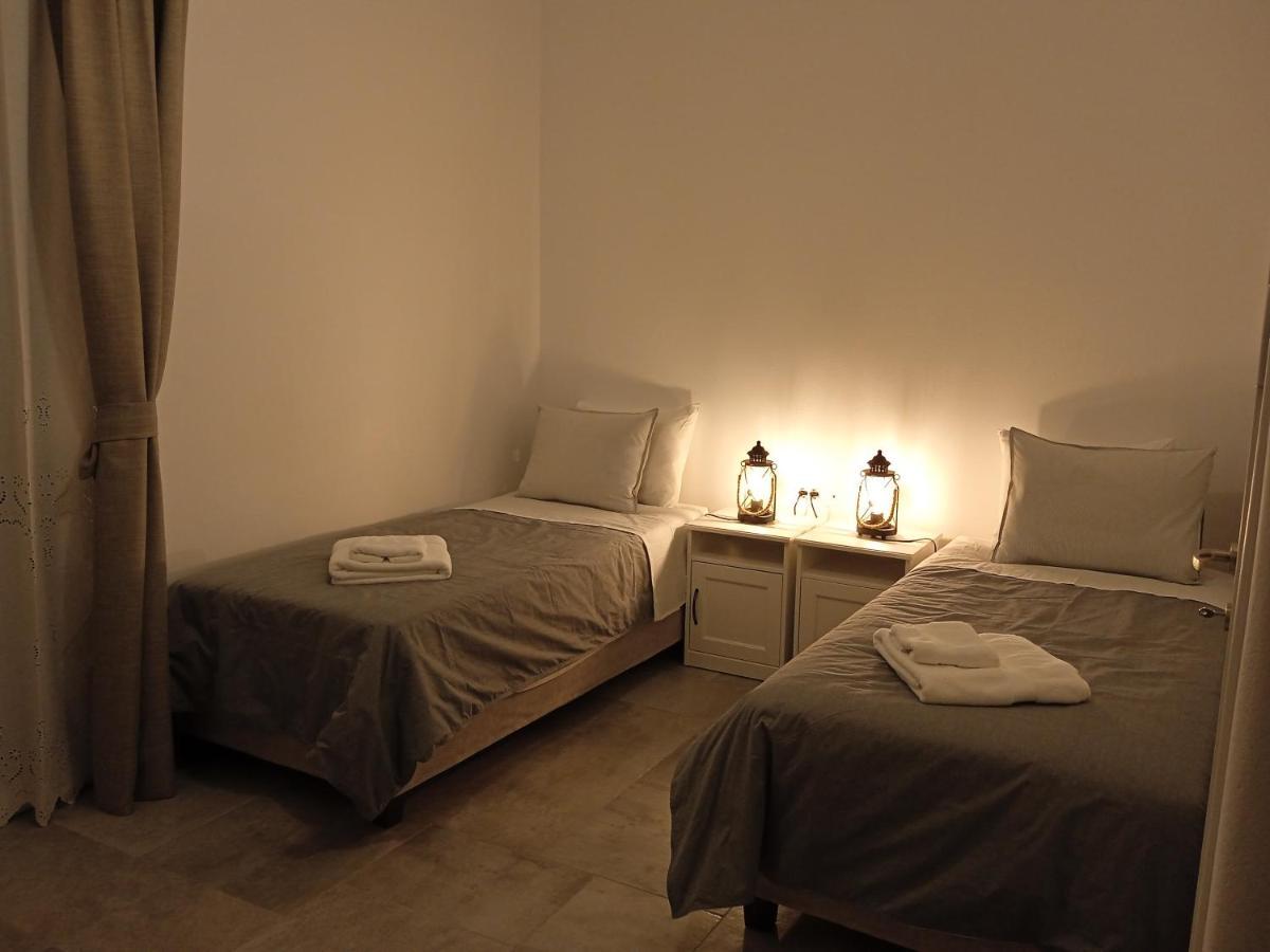 Stilvi Milos Plaka  Ngoại thất bức ảnh