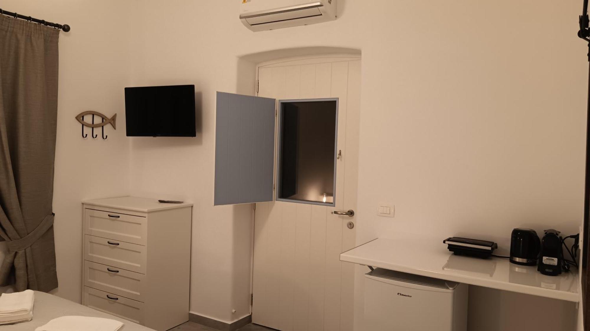 Stilvi Milos Plaka  Ngoại thất bức ảnh