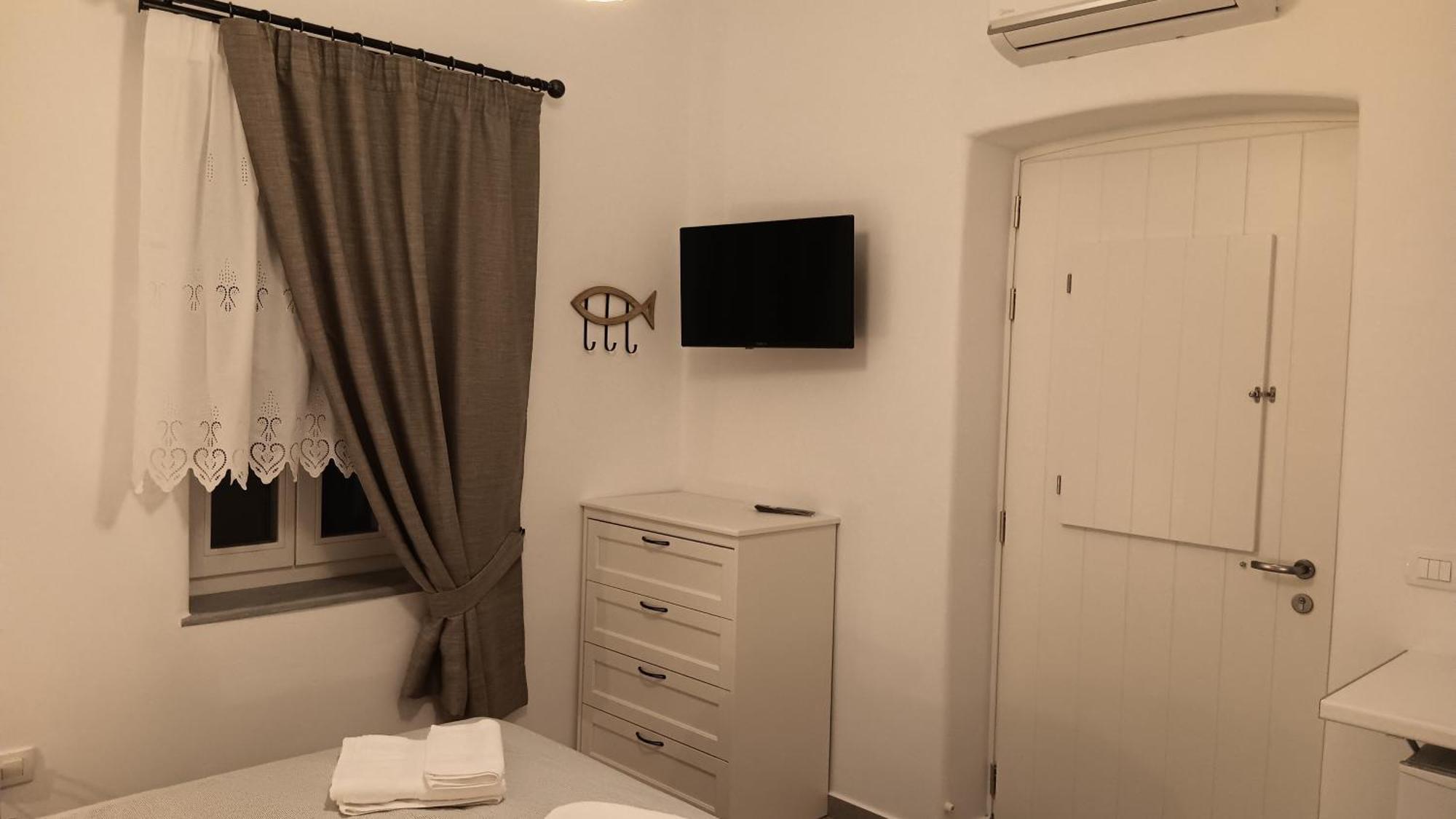 Stilvi Milos Plaka  Ngoại thất bức ảnh