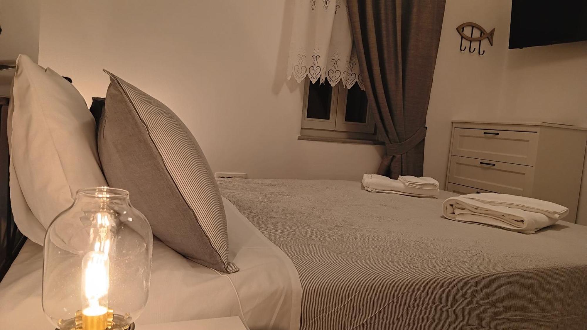 Stilvi Milos Plaka  Ngoại thất bức ảnh